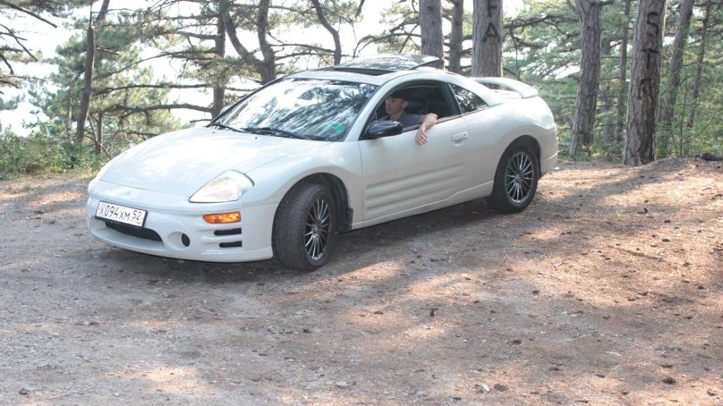 Mitsubishi Eclipse белый