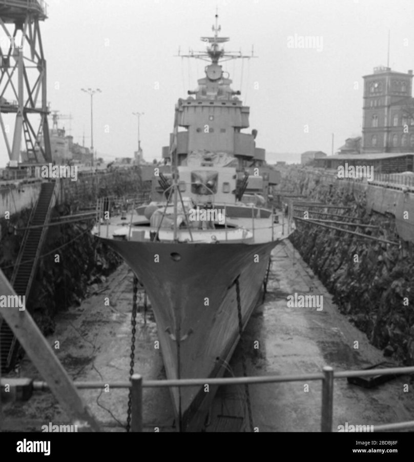 Крейсер Свердлов 68 бис