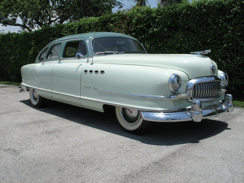 Nash Ambassador 1951