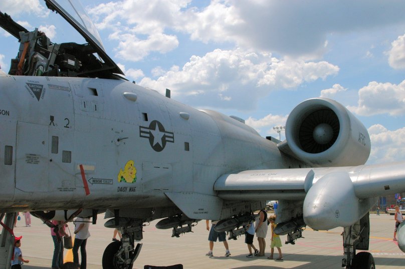A-10 Thunderbolt шасси