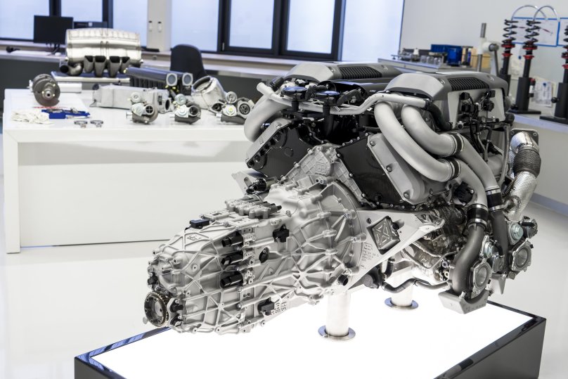 Мотор w16 Бугатти