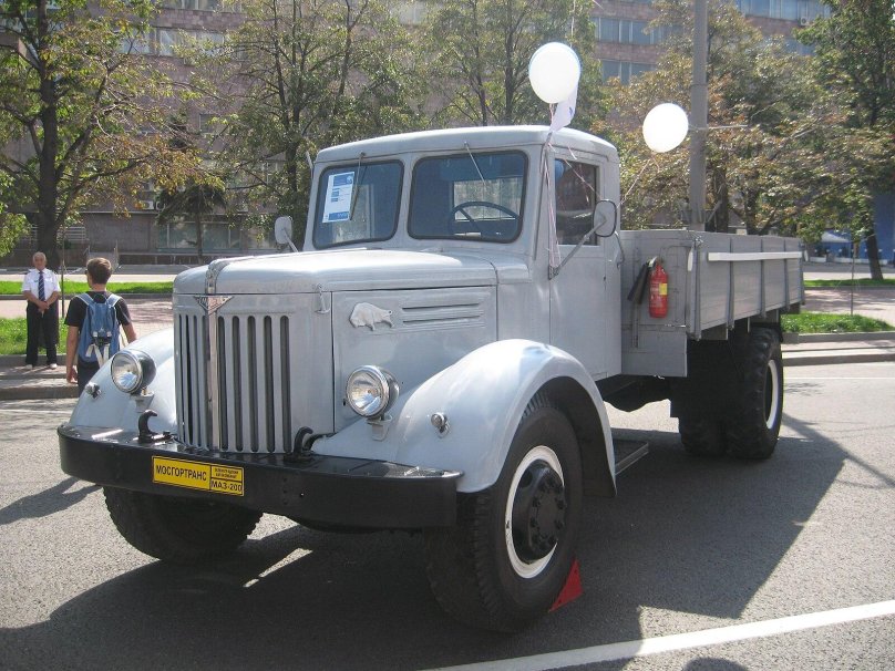 МАЗ 200