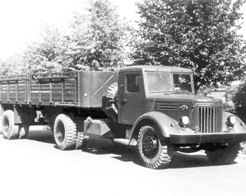 МАЗ 200 тягач