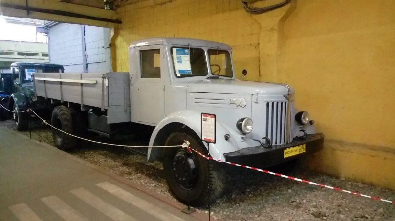 МАЗ 200 бортовой