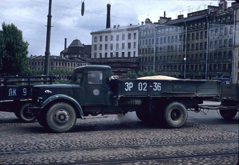 МАЗ ЯАЗ 200