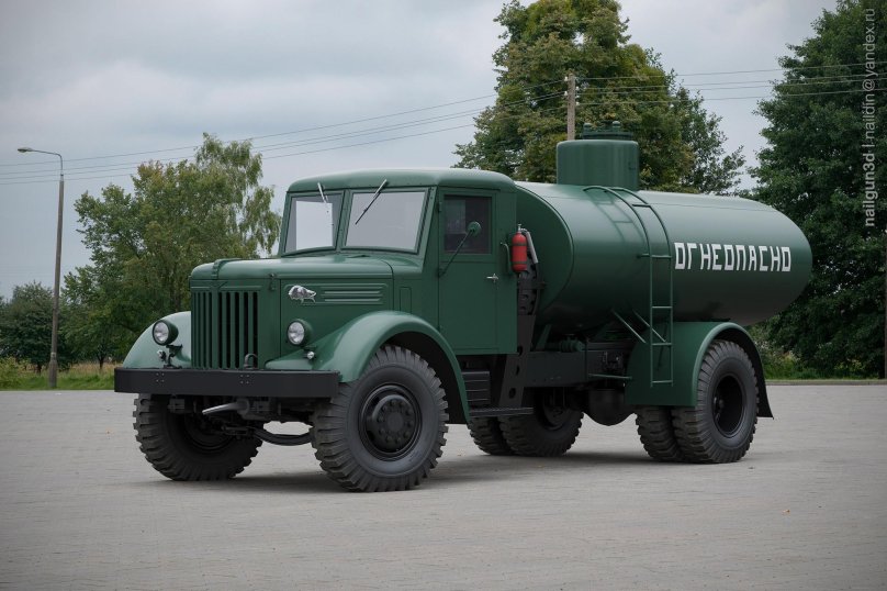 МАЗ 200 бензовоз