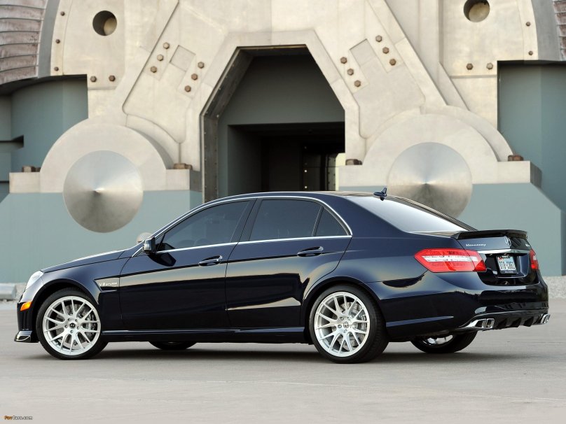 Mercedes e63 w212 2012