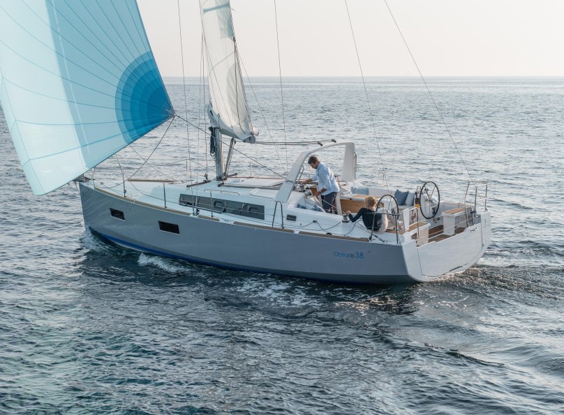 Beneteau oceanis 37