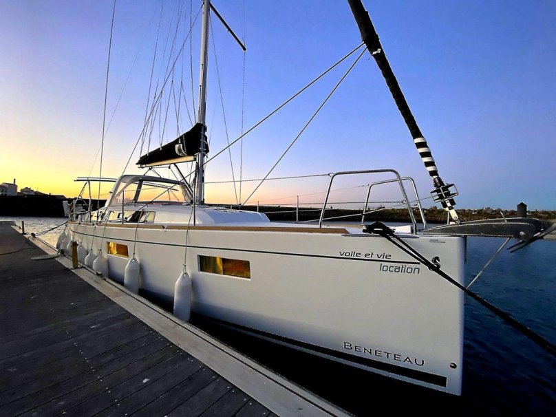 Beneteau oceanis 50 план