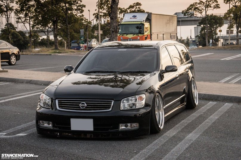 Nissan Stagea m35
