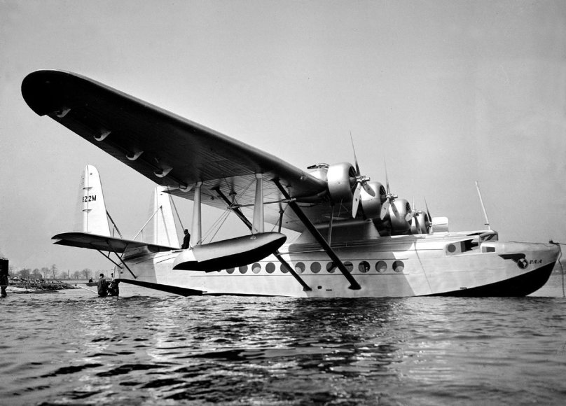 (Летающая лодка Sikorsky s-42 Clipper