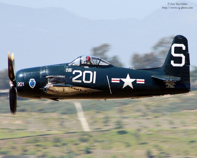 Самолет Грумман Биркет f8-f2