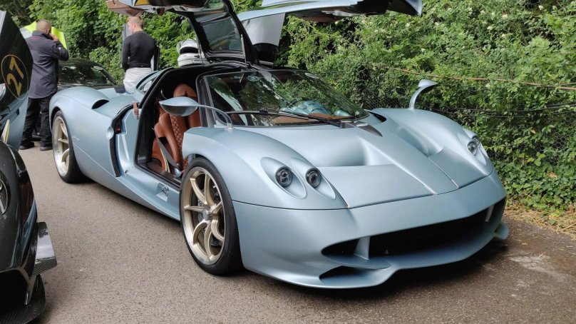 Pagani Huayra Codalunga 2023