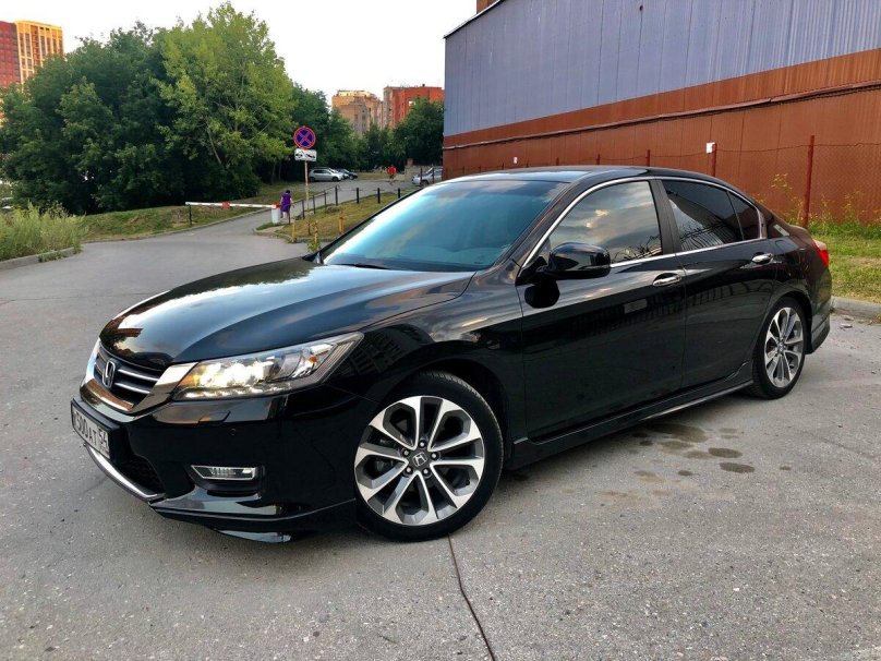 Honda Accord 2013 черная