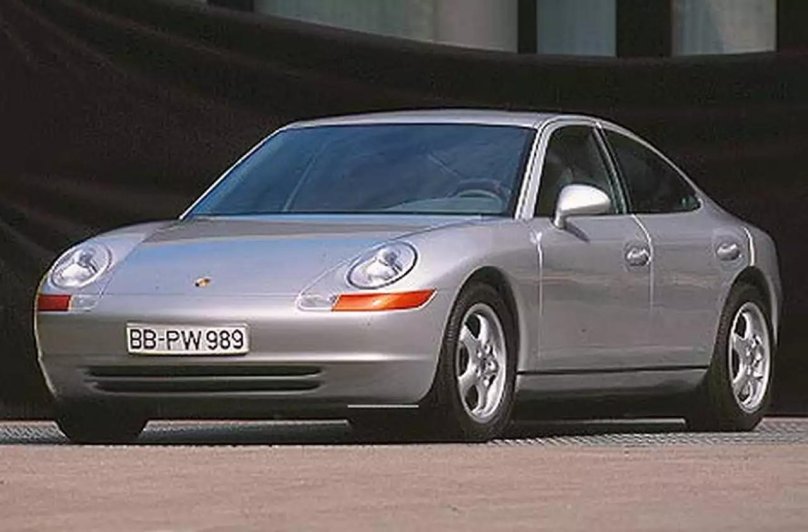 Porsche 911 989