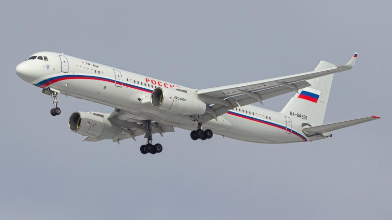Ту-214 белый
