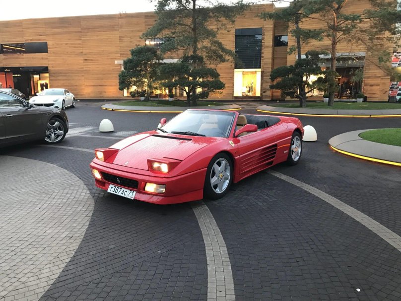 Ferrari 348 Spider
