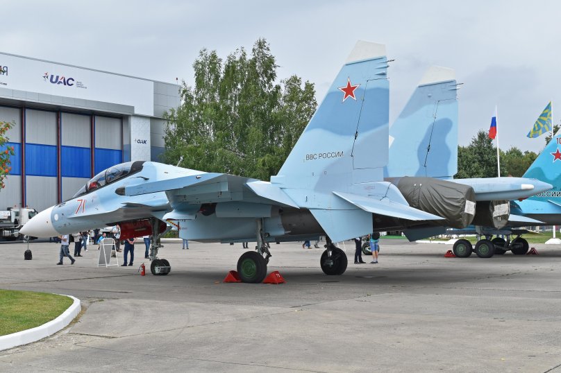 Истребитель Су-30см2
