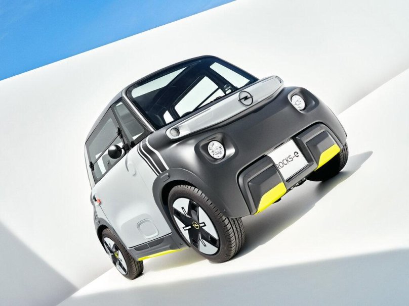 Опель Рокс е