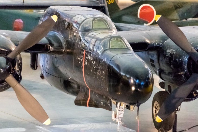 Самолет вдова