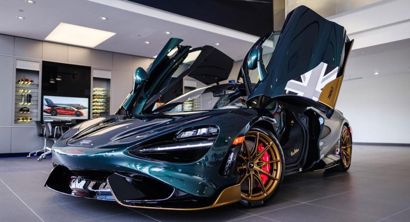 MCLAREN 765lt Carbon