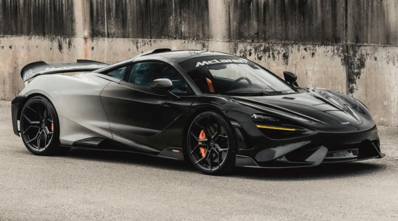 MCLAREN 765lt Black
