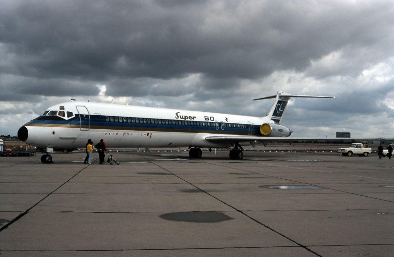 Douglas MD-80