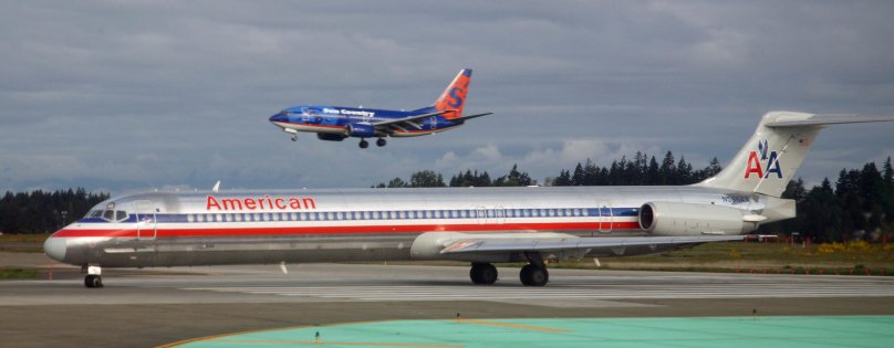 Самолет Макдональд Дуглас 80