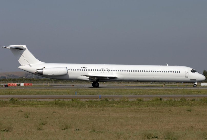 Макдоннелл Дуглас МД 82