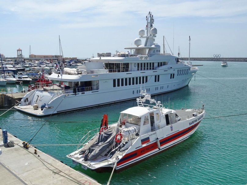 Многоцелевой поисково-спасательный катер "Мангуст"