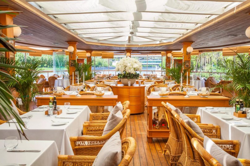 Теплоход Ласточка Москва ресторан