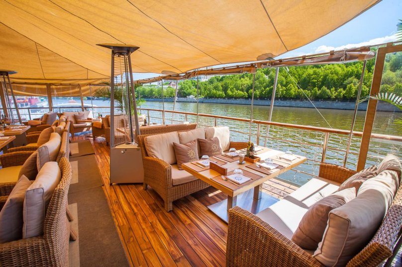 Ресторан яхта Ласточка Москва