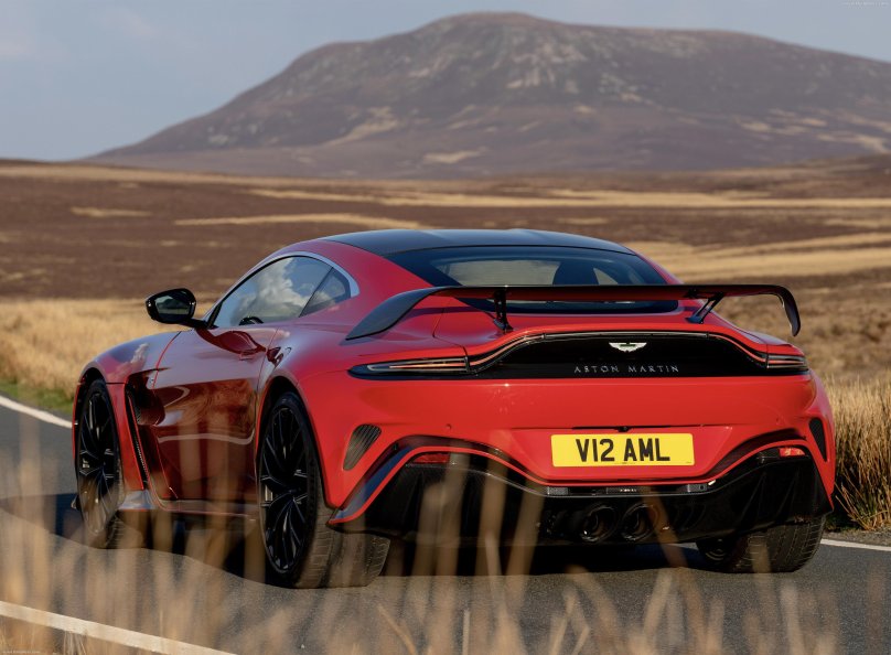 Aston Martin Vantage 2022