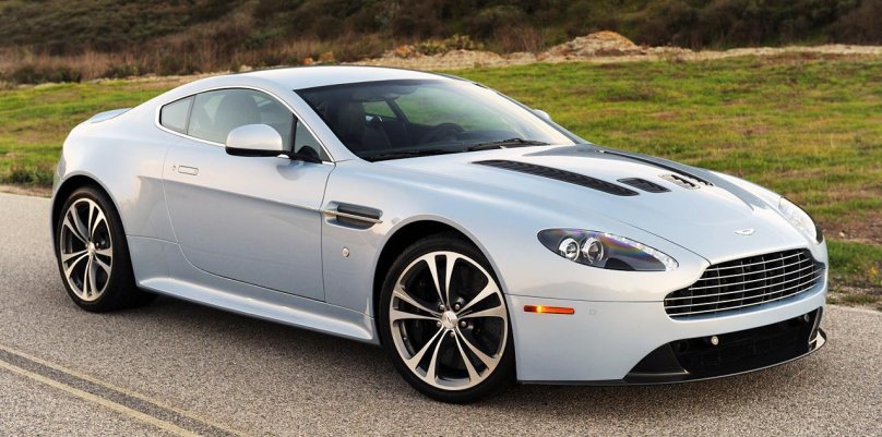 Астон Мартин вантаж v12