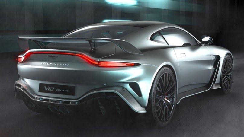 Aston Martin Vantage 2022