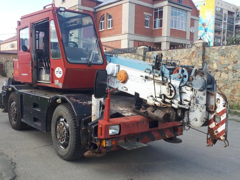 Автокран Kato CR-100