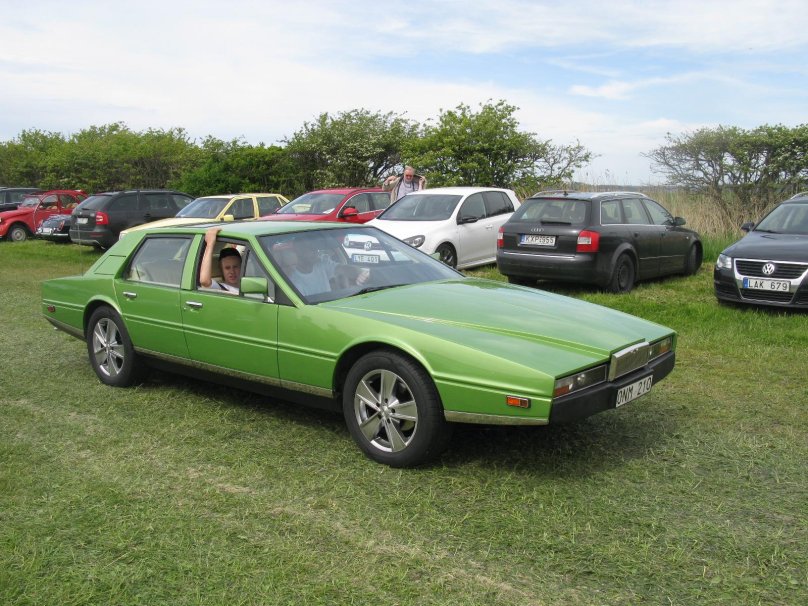 Aston Martin Lagonda 1982