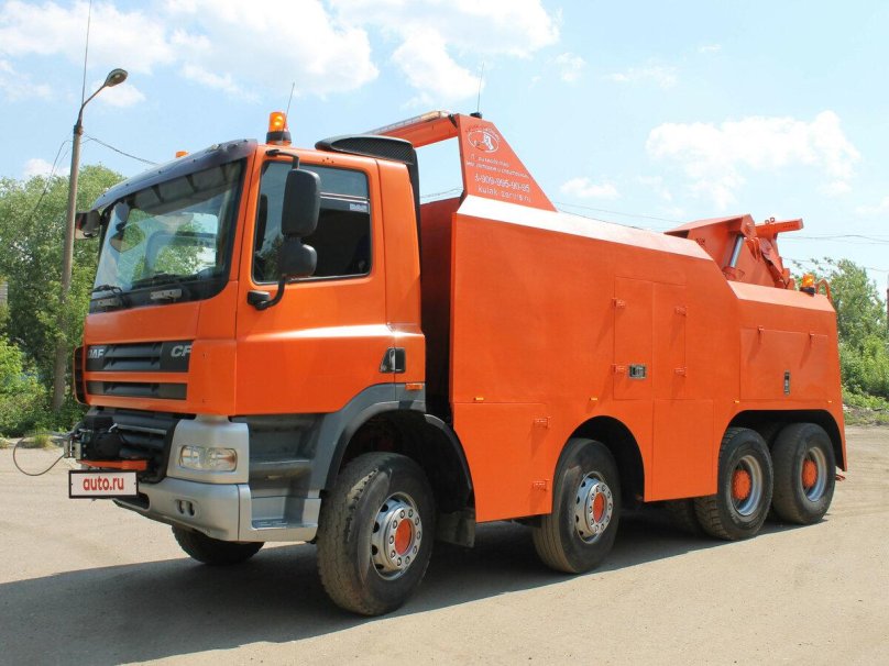 Оранжевый эвакуатор