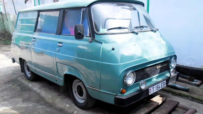 Бус Шкода 1203