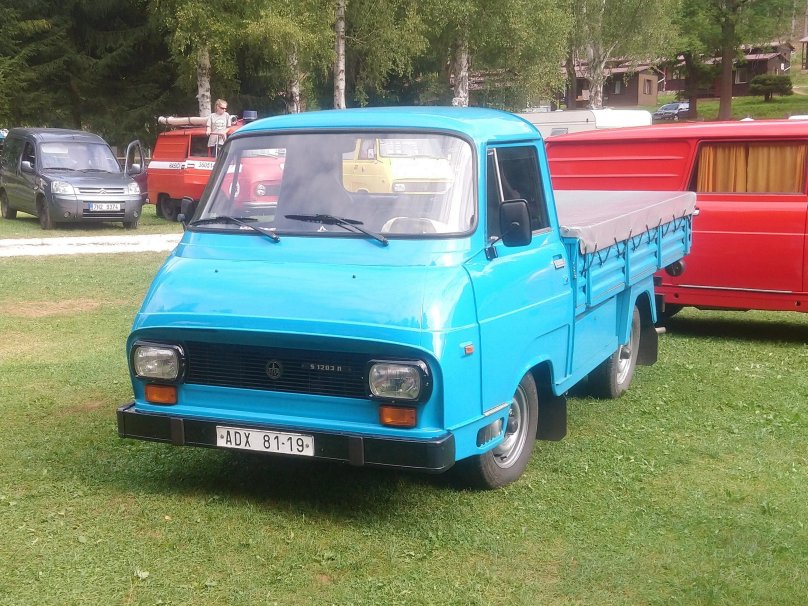 Шкода 1203 пикап