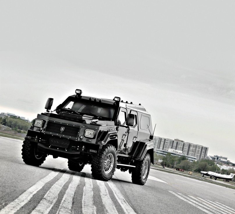 Автомобиль Conquest Knight 15