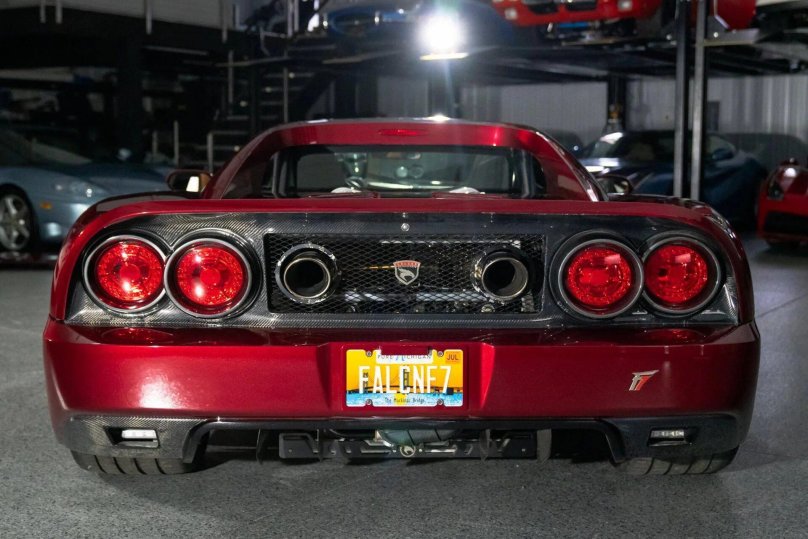 Falcon спорткар