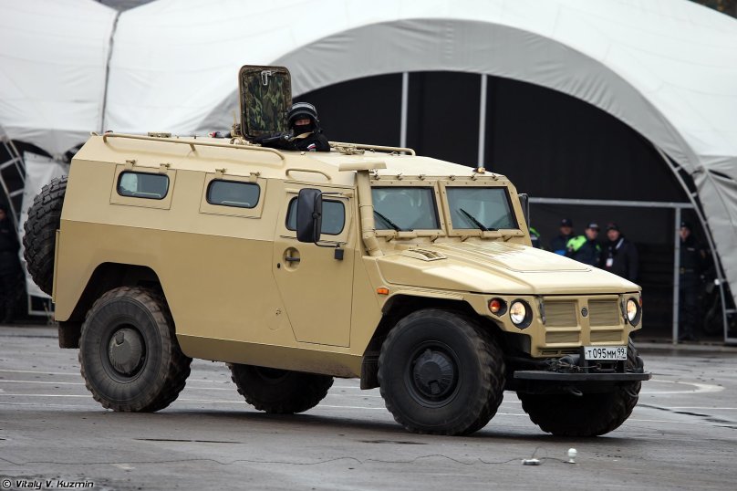 ГАЗ 2330 тигр военный