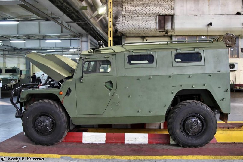 ГАЗ 2330 тигр военный