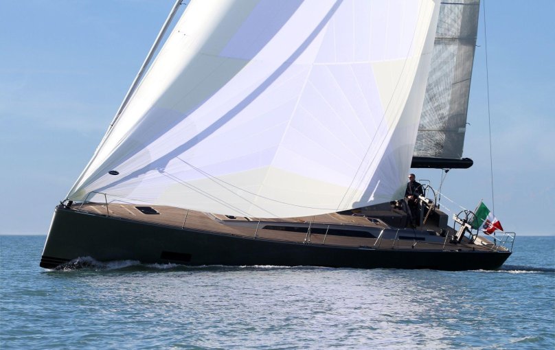 Яхта парусная Solaris 72 DH