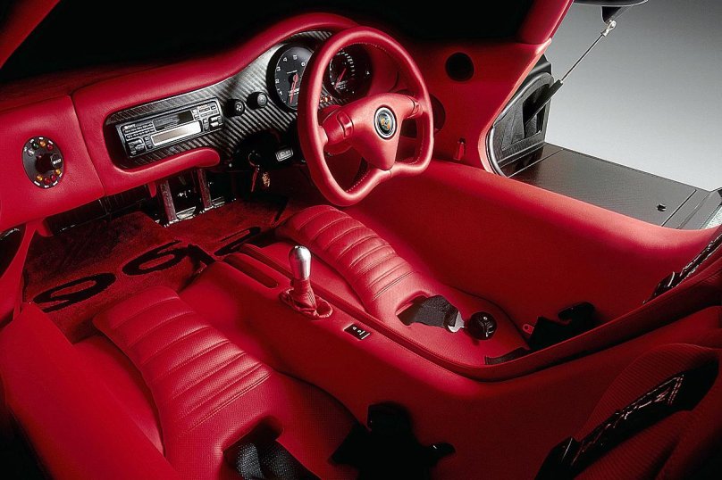 Дауэр 962 Ле ман салон