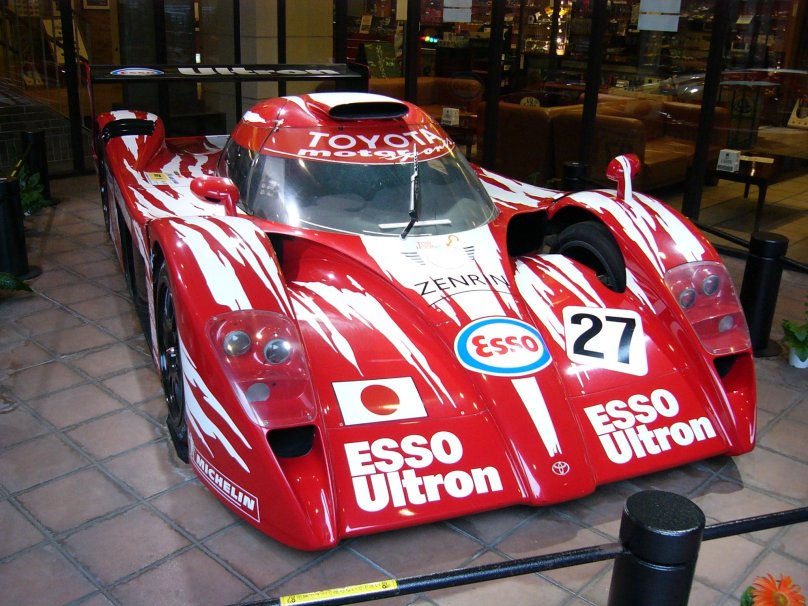 Toyota gt-one TS-020