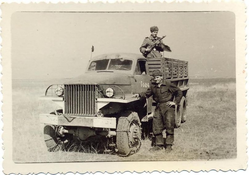 Грузовики Студебеккер 1945