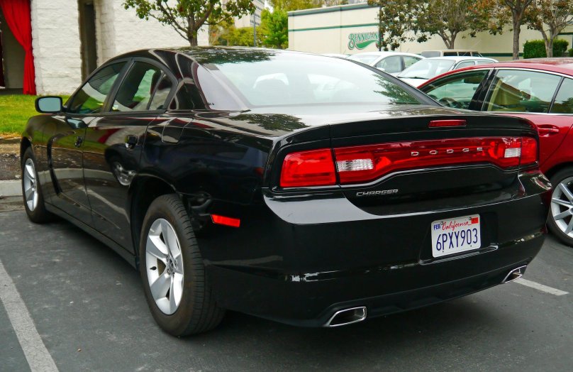 Додж Чарджер 2009