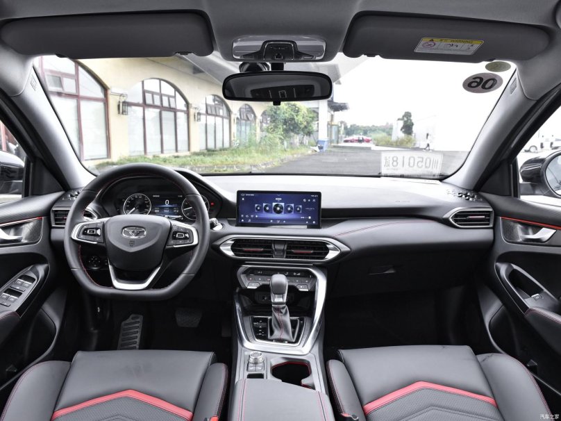 Китайский автомобиль Kaiyi e5